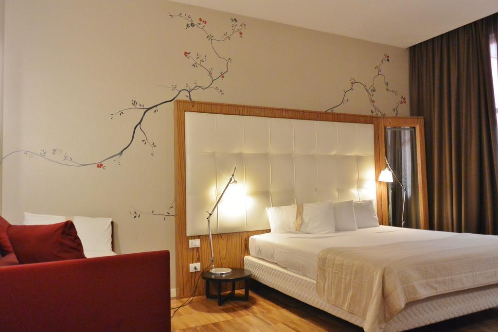 Italiana Hotels Milan Rho Fair Esterno foto
