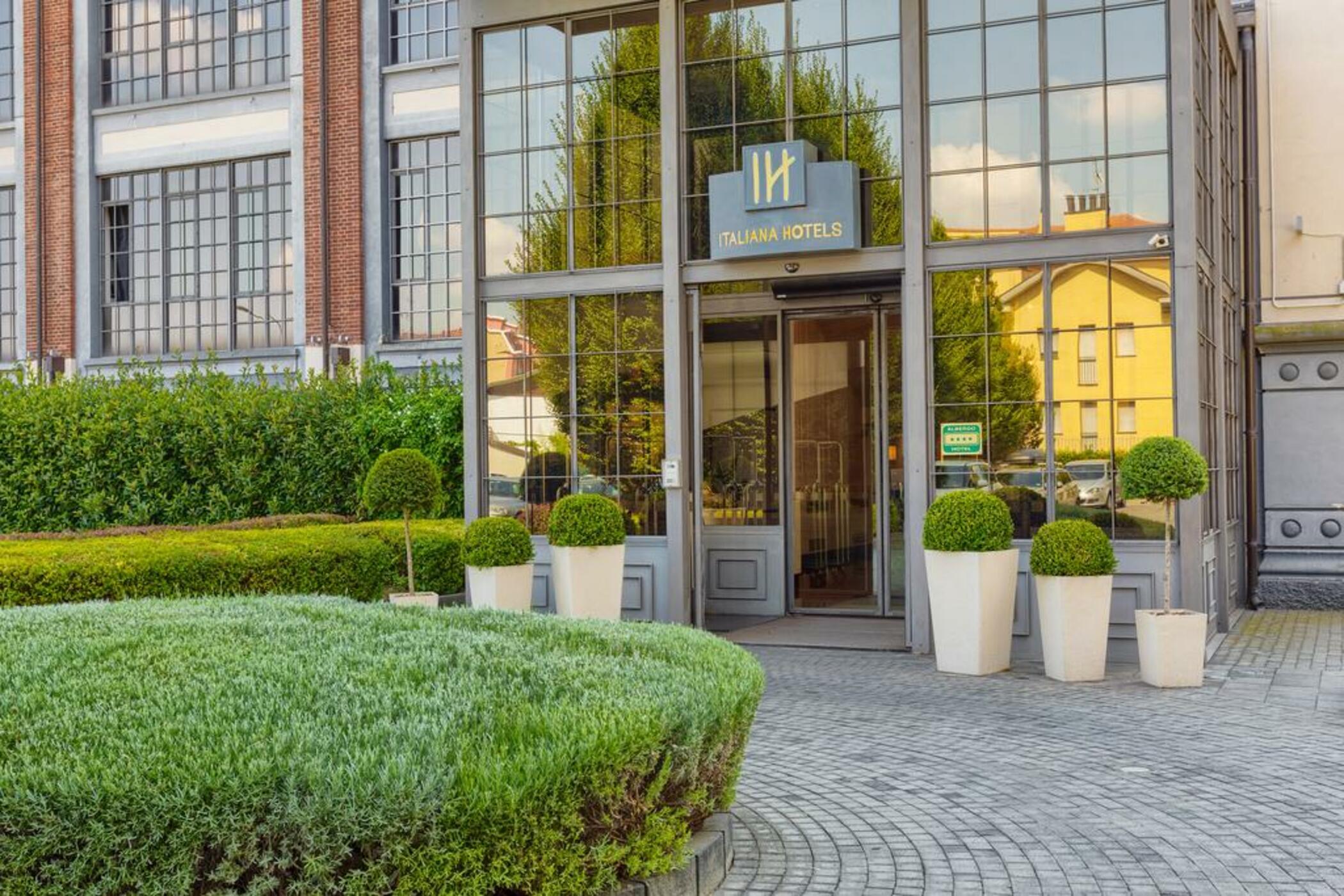 Italiana Hotels Milan Rho Fair Esterno foto